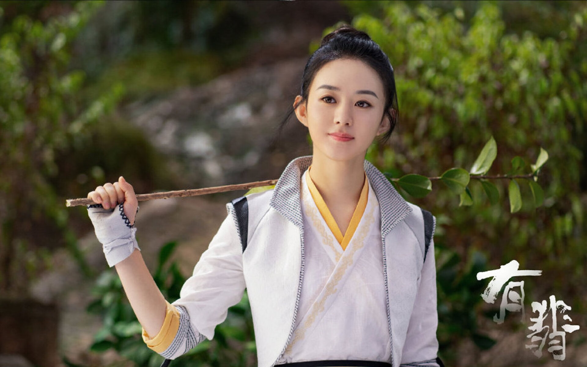 詹姆斯父子同场训练引发关注，詹姆斯父子篮球