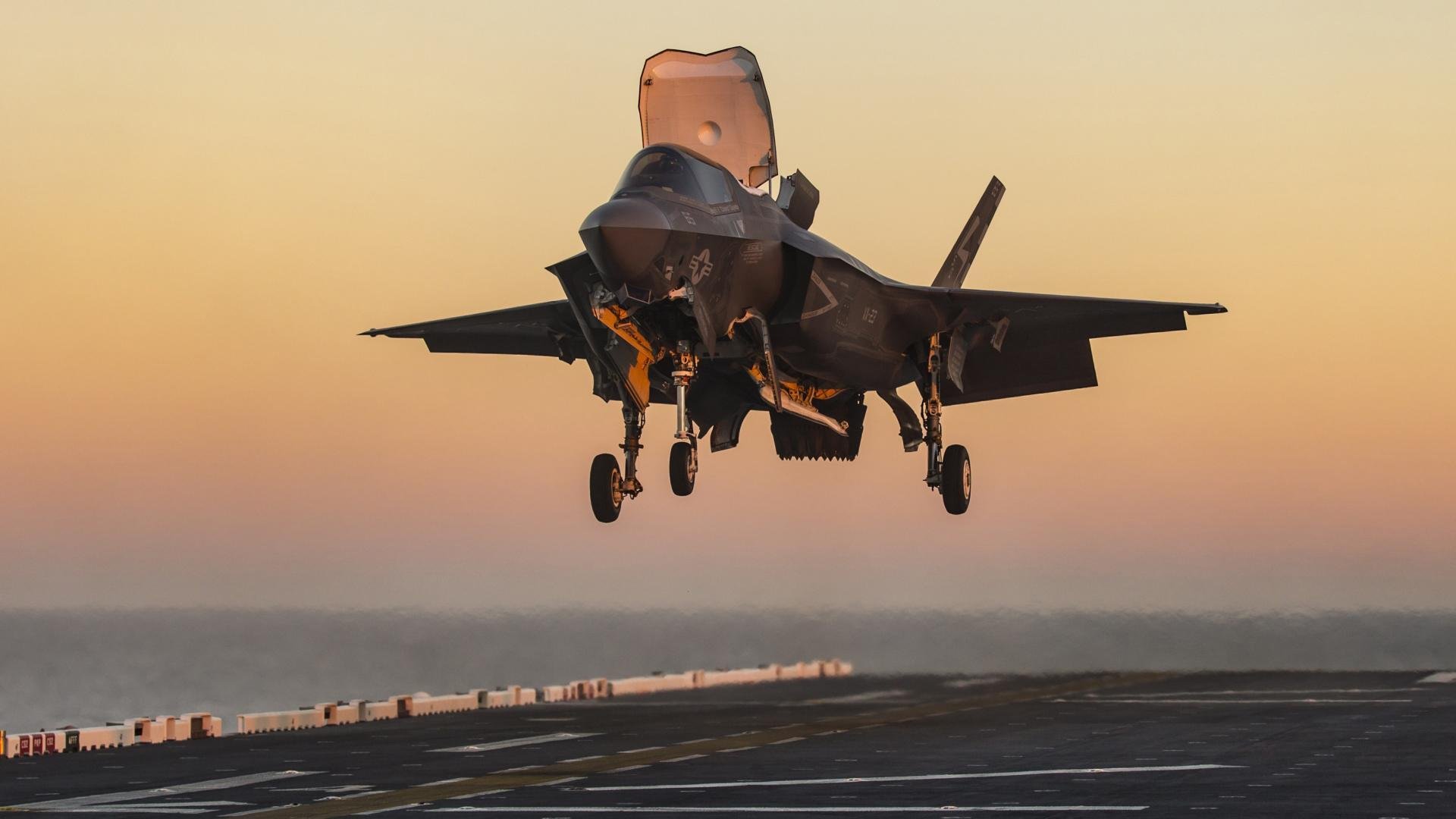 雷霆主力后卫带头苦练传球减少失误比率，雷霆主力阵容